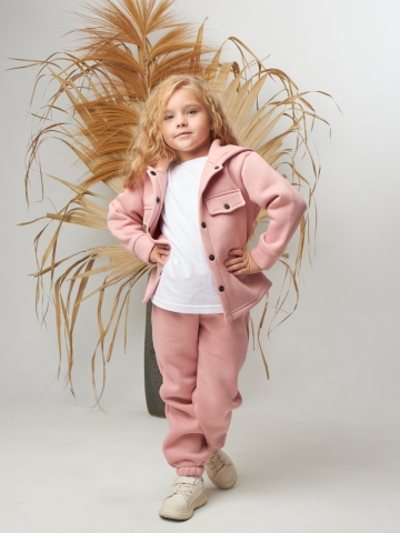 Купить оптом 333. Костюм детский (Брюки+Толстовка) на кнопках, пудра, хлопок 65%, 35% ПЭ, 3-х нитка с  начесом 122,128,134,140 в Череповце